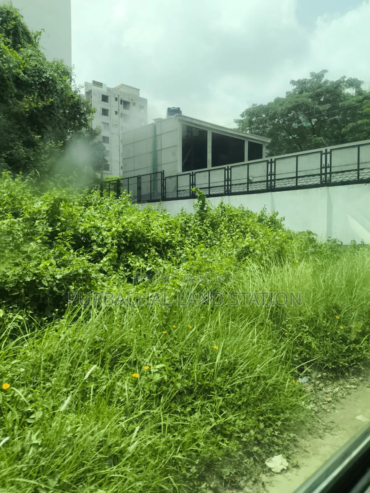 Minimum Price Sector:13,East Face 5 Katha Plot Urgent Salin Purbachal in Purbachal