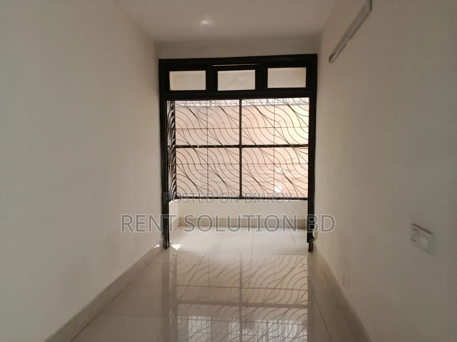 2500 SQFT Office Space Rent at Gulshan 2 in Gulshan