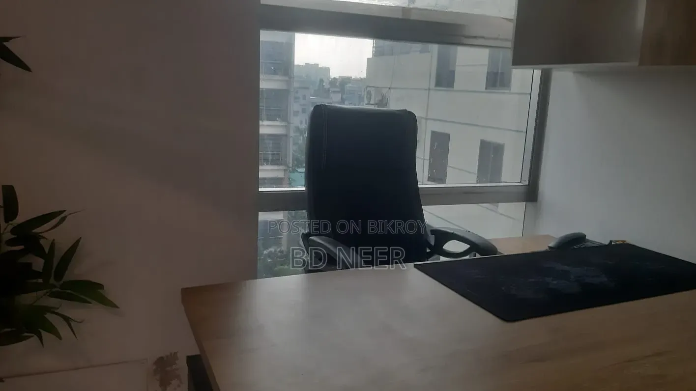 Fully Commercial Furnished 2700 SqFt Office Rent in Banani in Banani