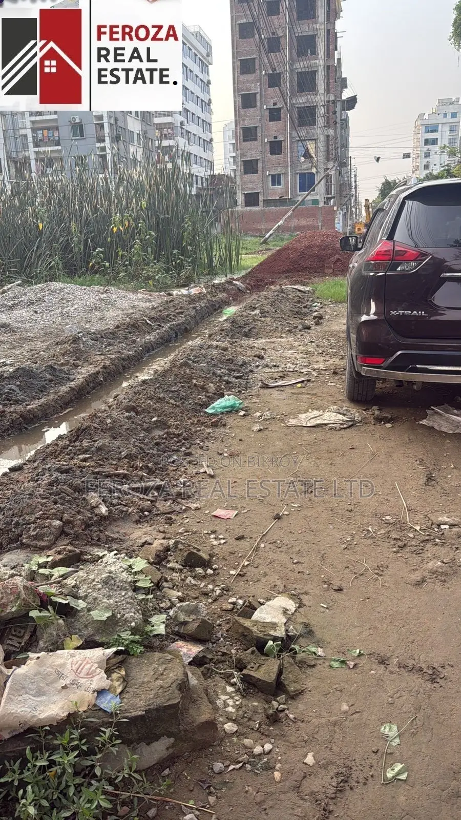 Bashundhara, Boundary Wall- Block N 3+3=6 Katha Urgent Sale in Bashund in Basundhara
