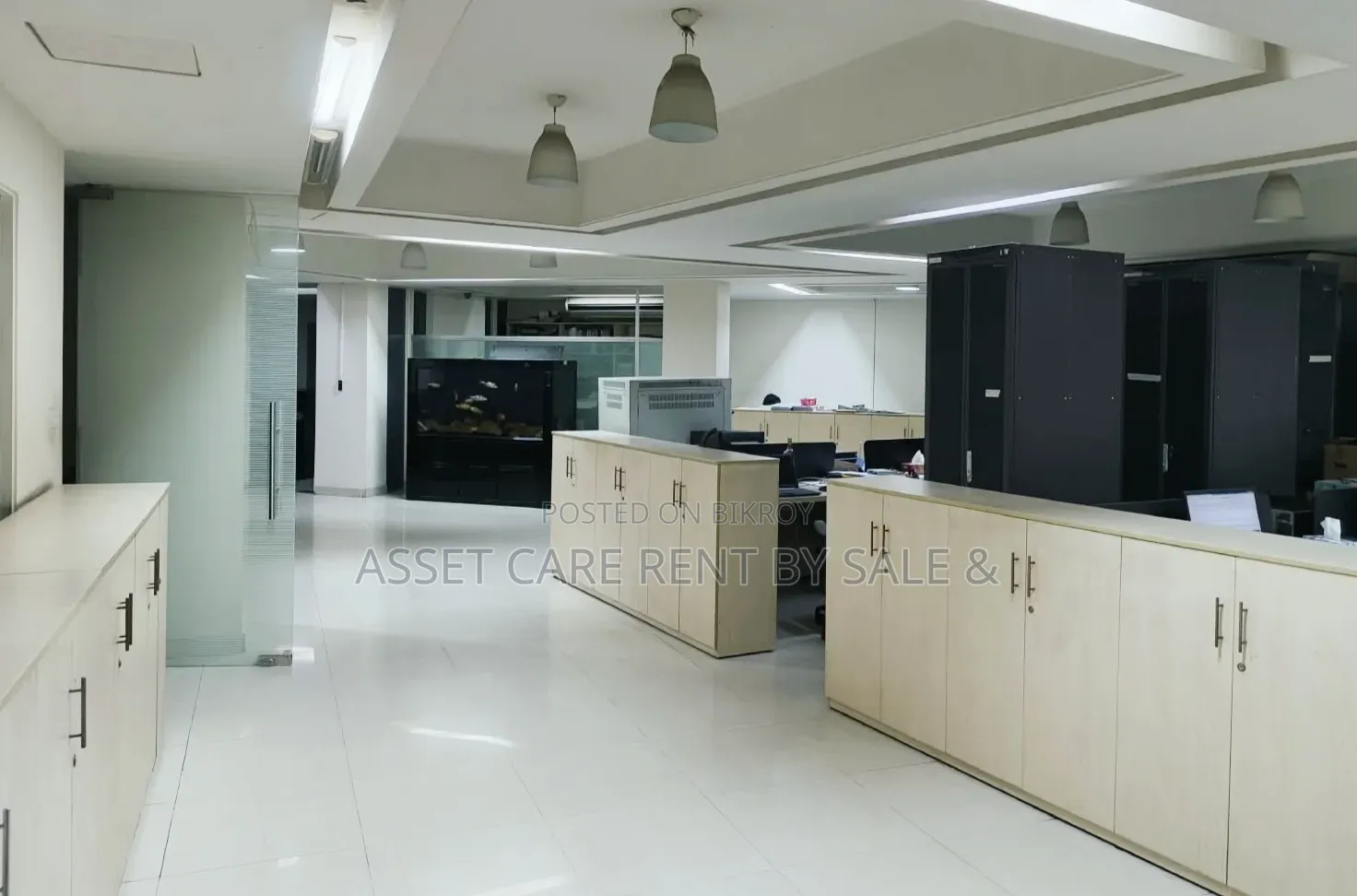 Gulshan 1Avenue Commercial Speech Rent in Gulshan