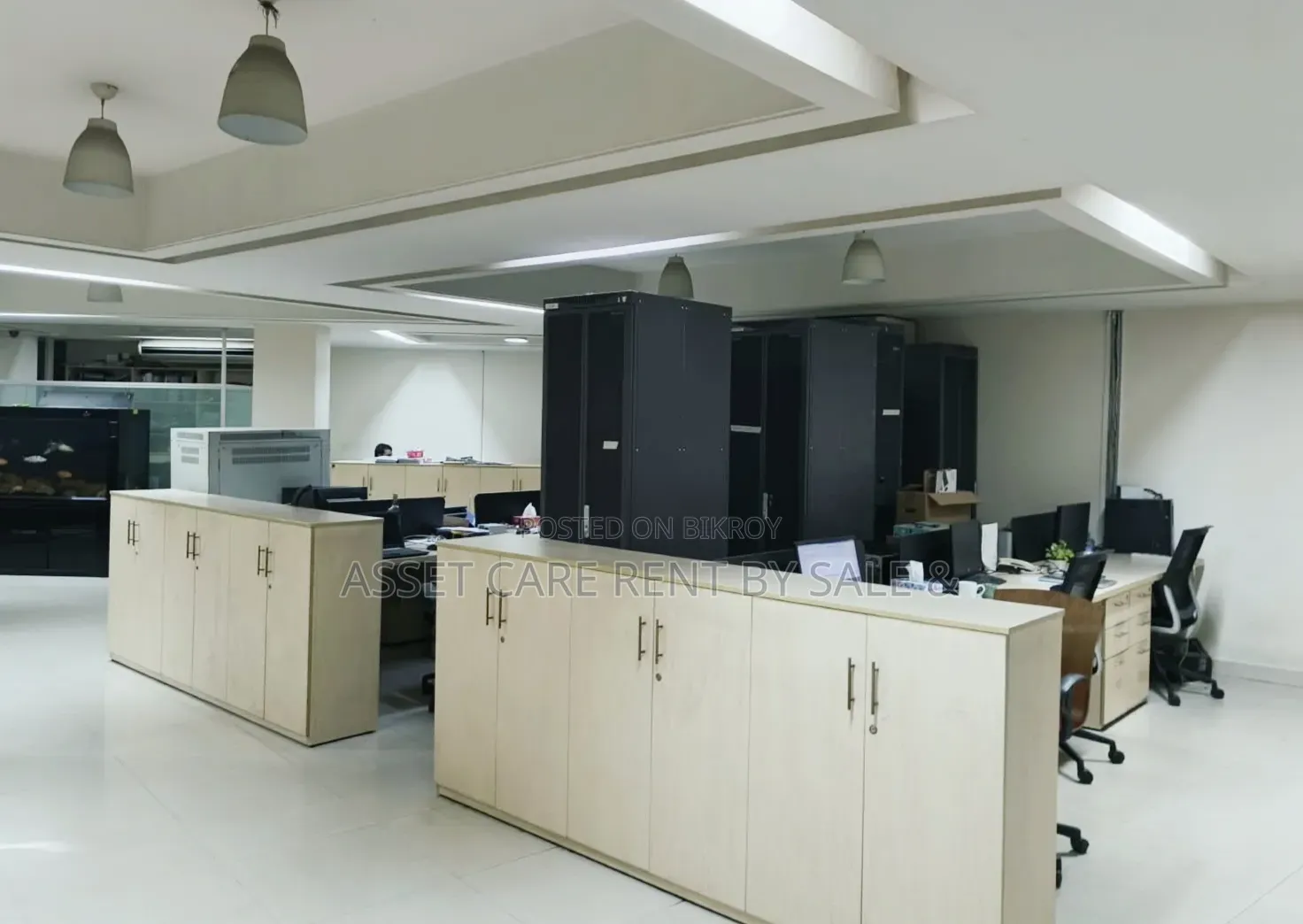 Gulshan 1Avenue Commercial Speech Rent in Gulshan