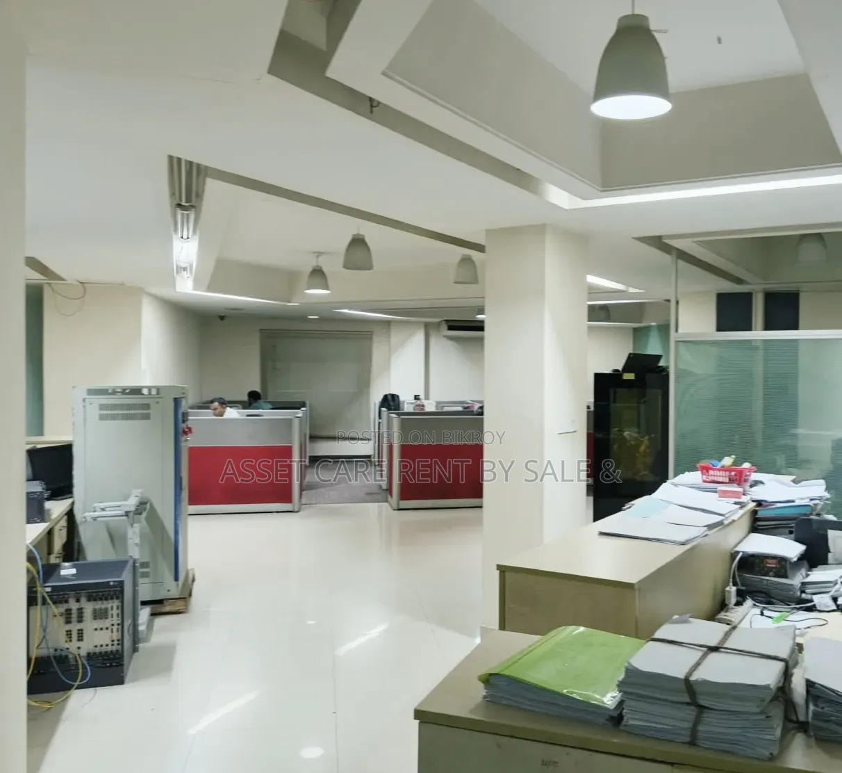 Gulshan 1Avenue Commercial Speech Rent in Gulshan