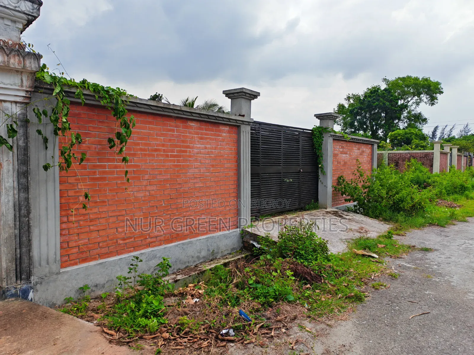 ৩ কাঠা দক্ষিণমুখী প্লট  বিক্রি in Purbachal