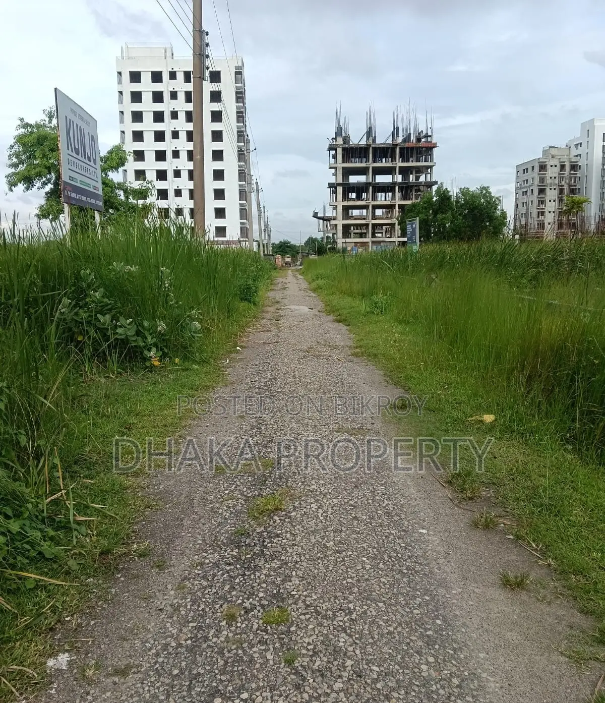 30ft Road 3 Katha North at Sector-17/H in Uttara