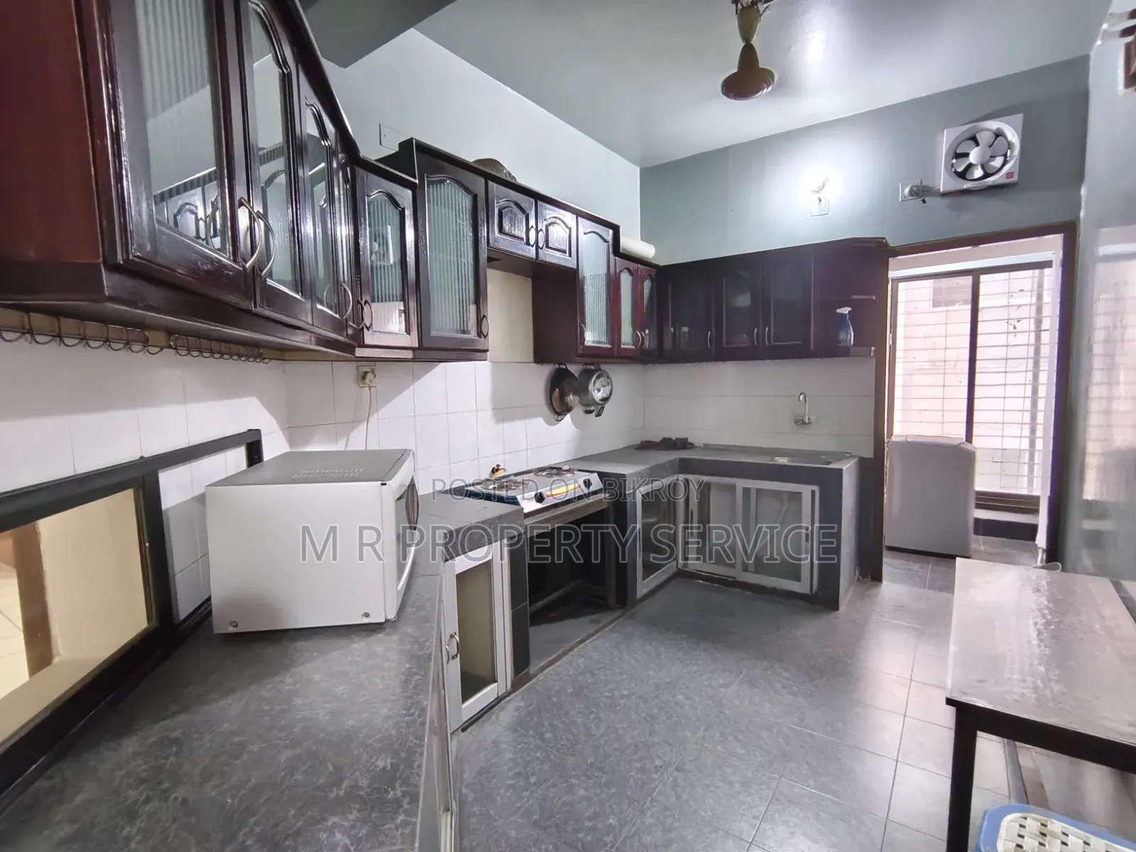 Furnished 4bdrm Apartment in Gulshan for rent in Gulshan