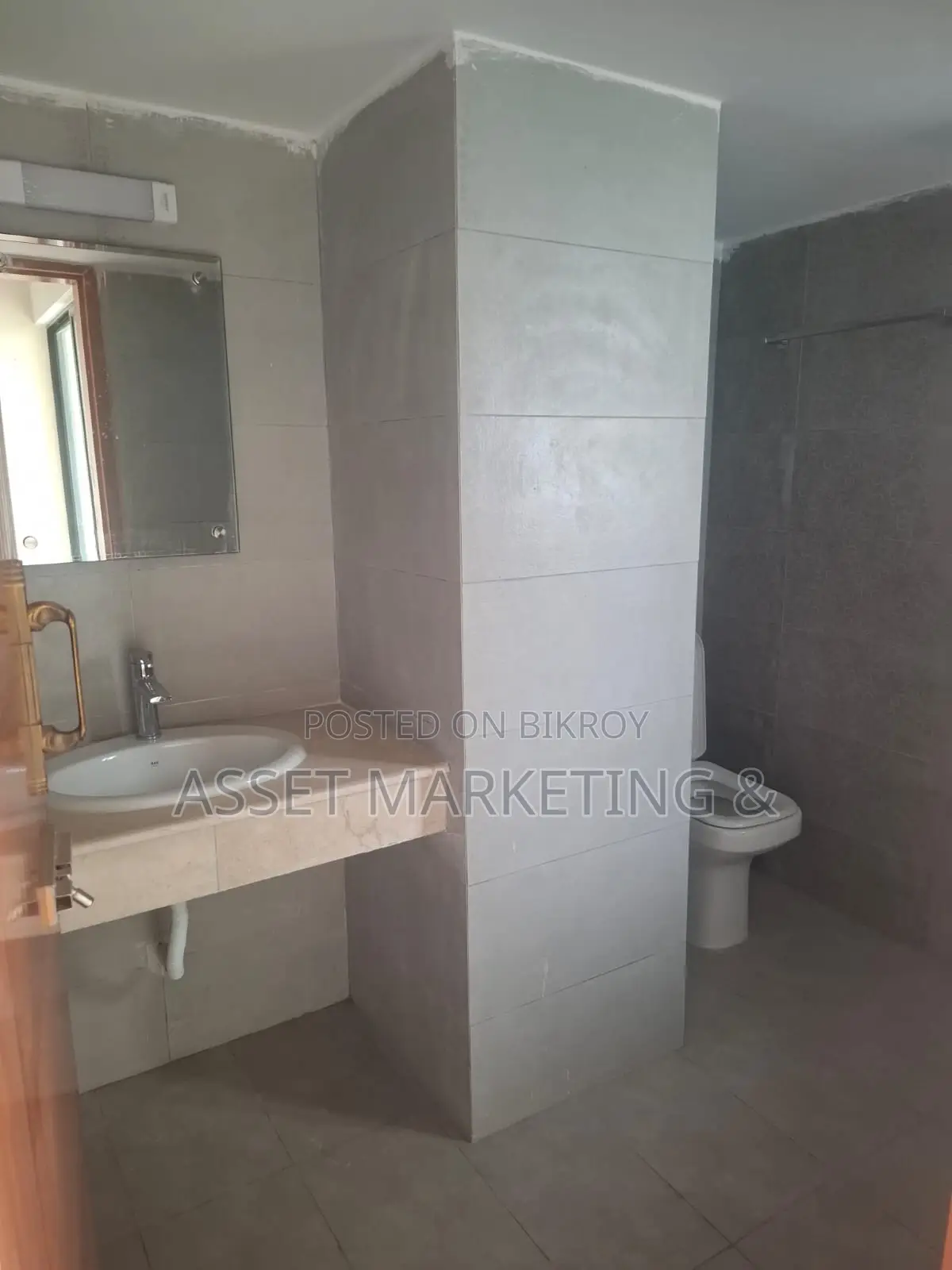 3bdrm Apartment in Hatirpool, Dhanmondi for sale in Dhanmondi