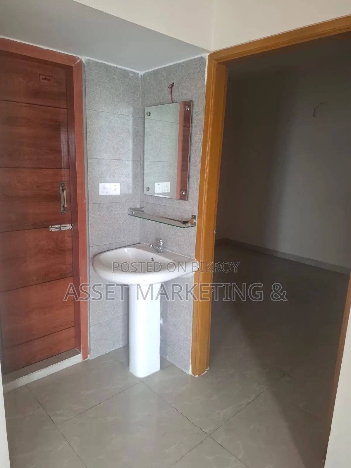 3bdrm Apartment in Hatirpool, Dhanmondi for sale in Dhanmondi