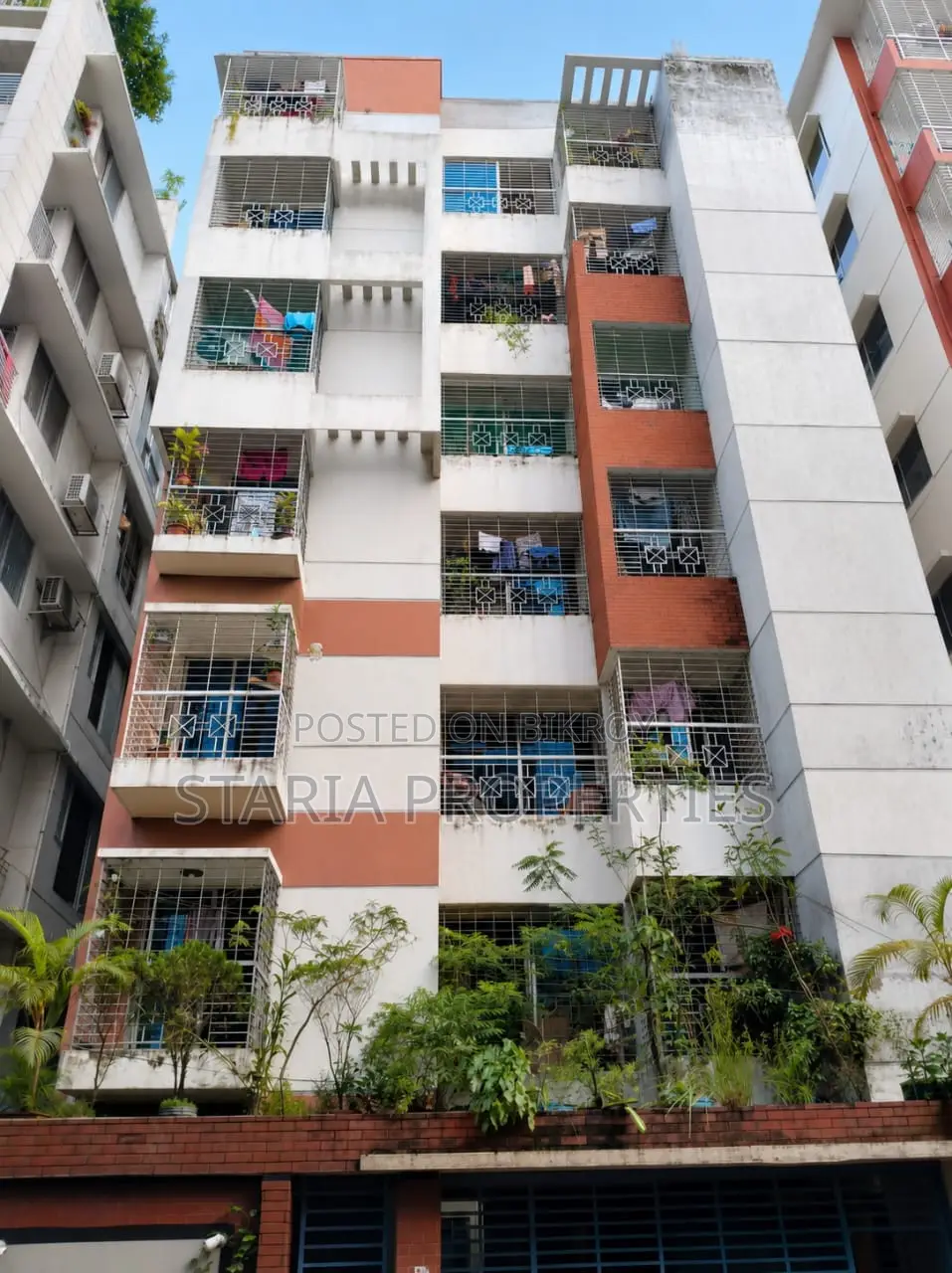 4bdrm Apartment in Basundhara for sale in Basundhara