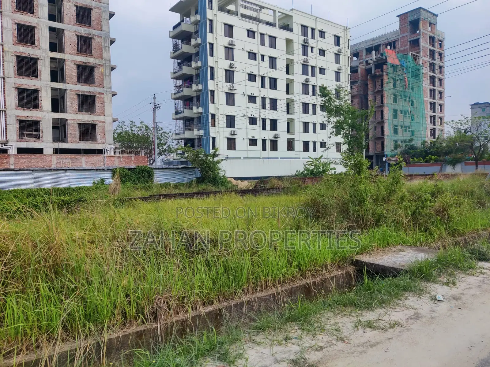 L Block 6 Katha South Face Plot Sell in Basundhara
