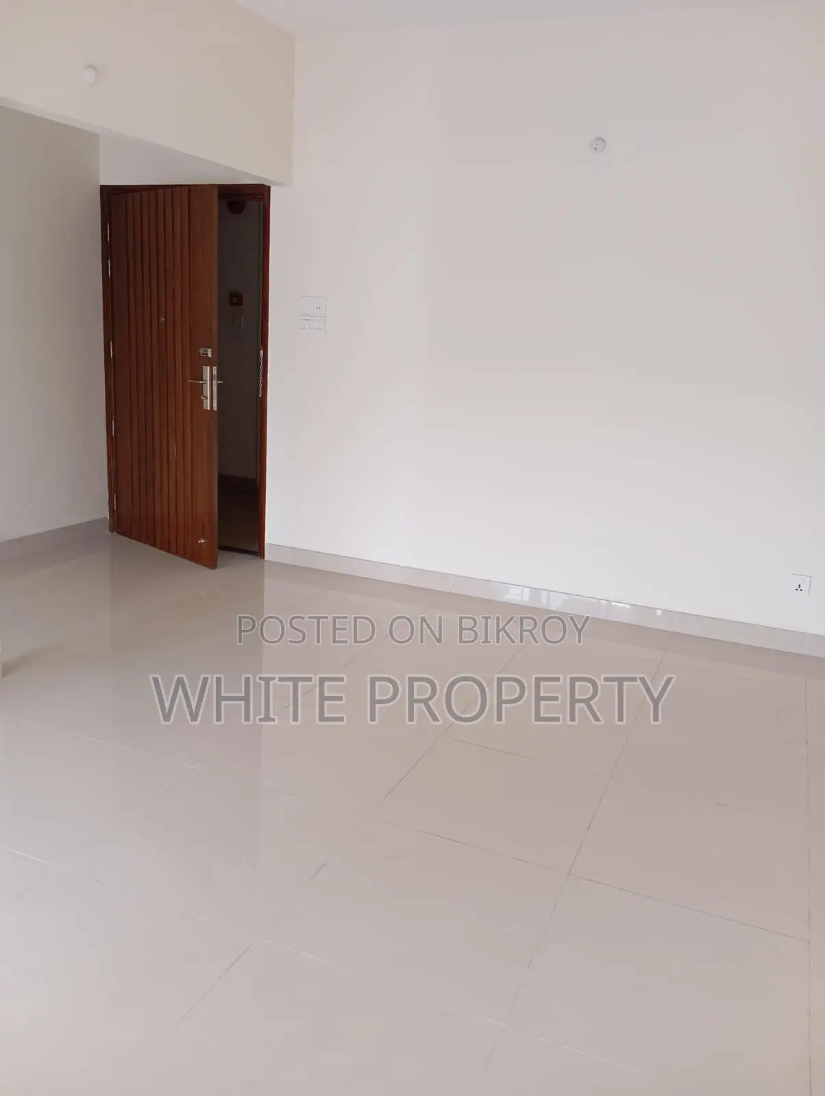 Farmgate, Indira Road: Almost New Apartment for Sale in Farmgate