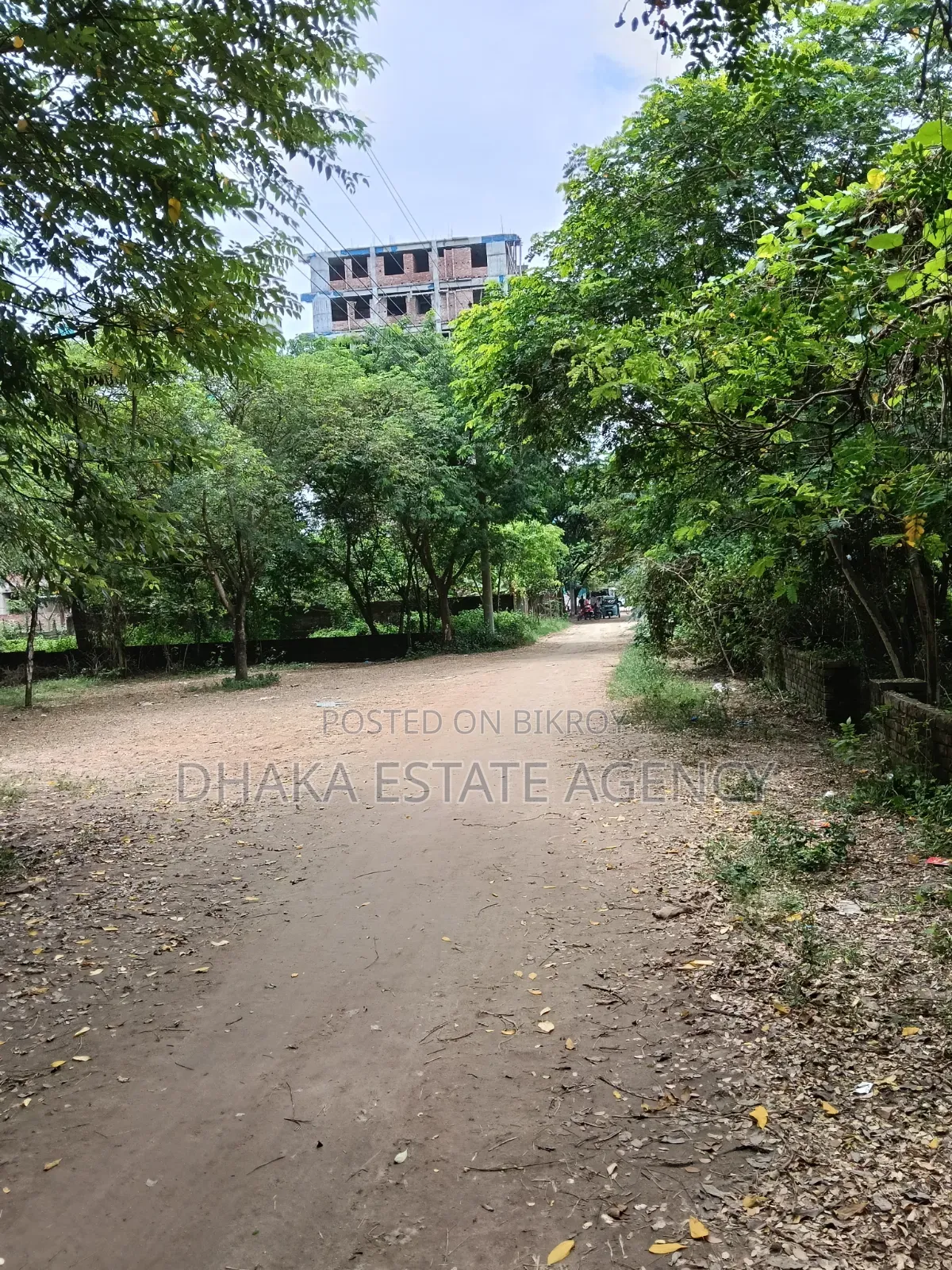 Bashundhara Block-N, South Face 3+3=6 Katha Plot Sale in Basundhara