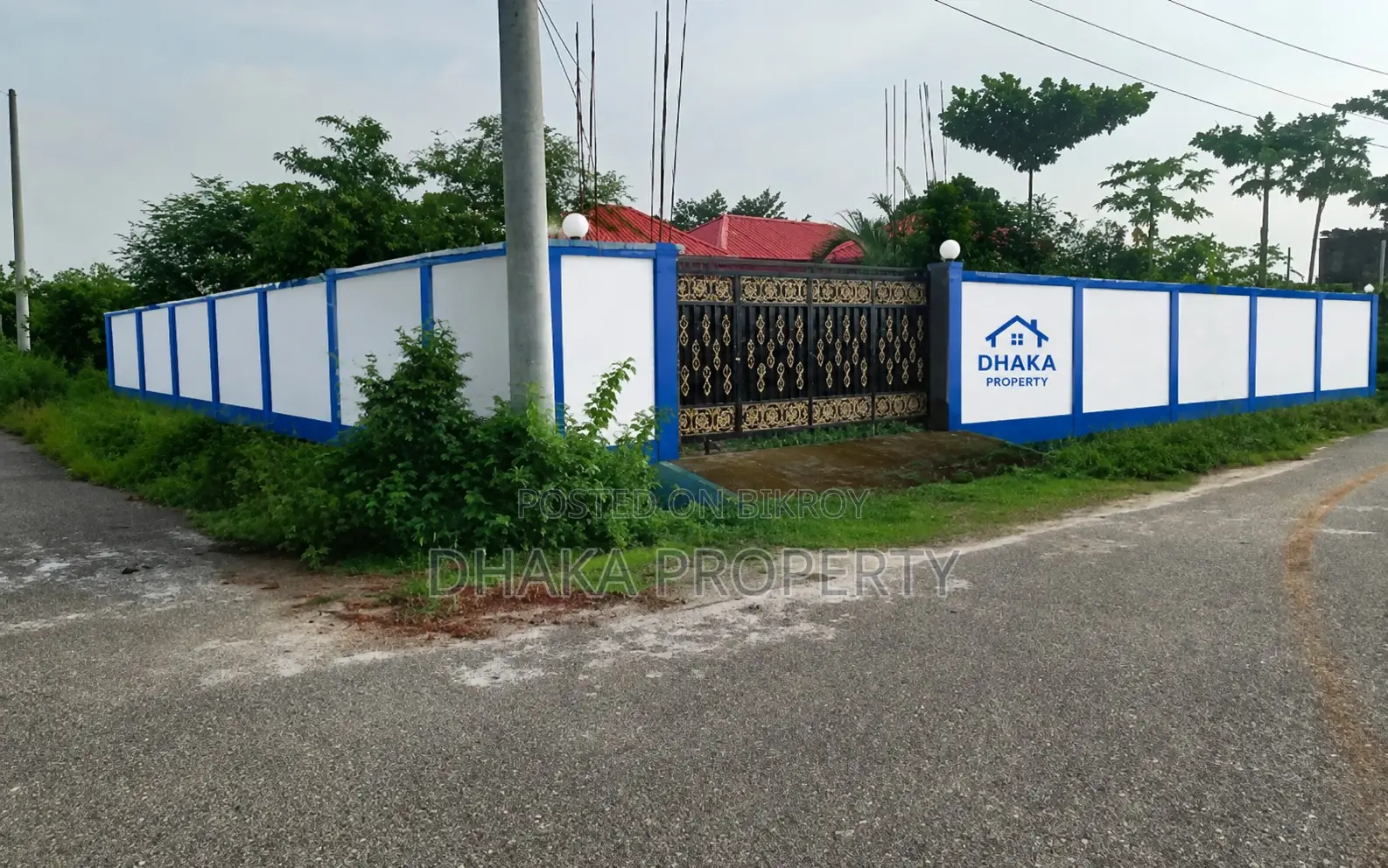 75/75ft Corner 7.5 Katha Forest View South/East at Sector-25 in Purbachal
