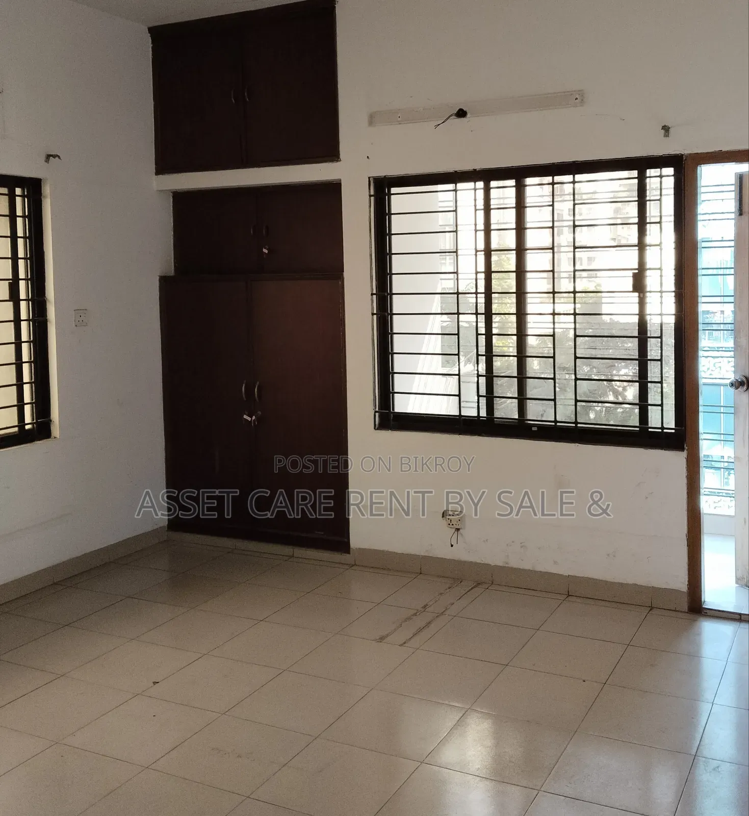 2800 SQF Office Space Rent @ Gulshan-2 in Gulshan