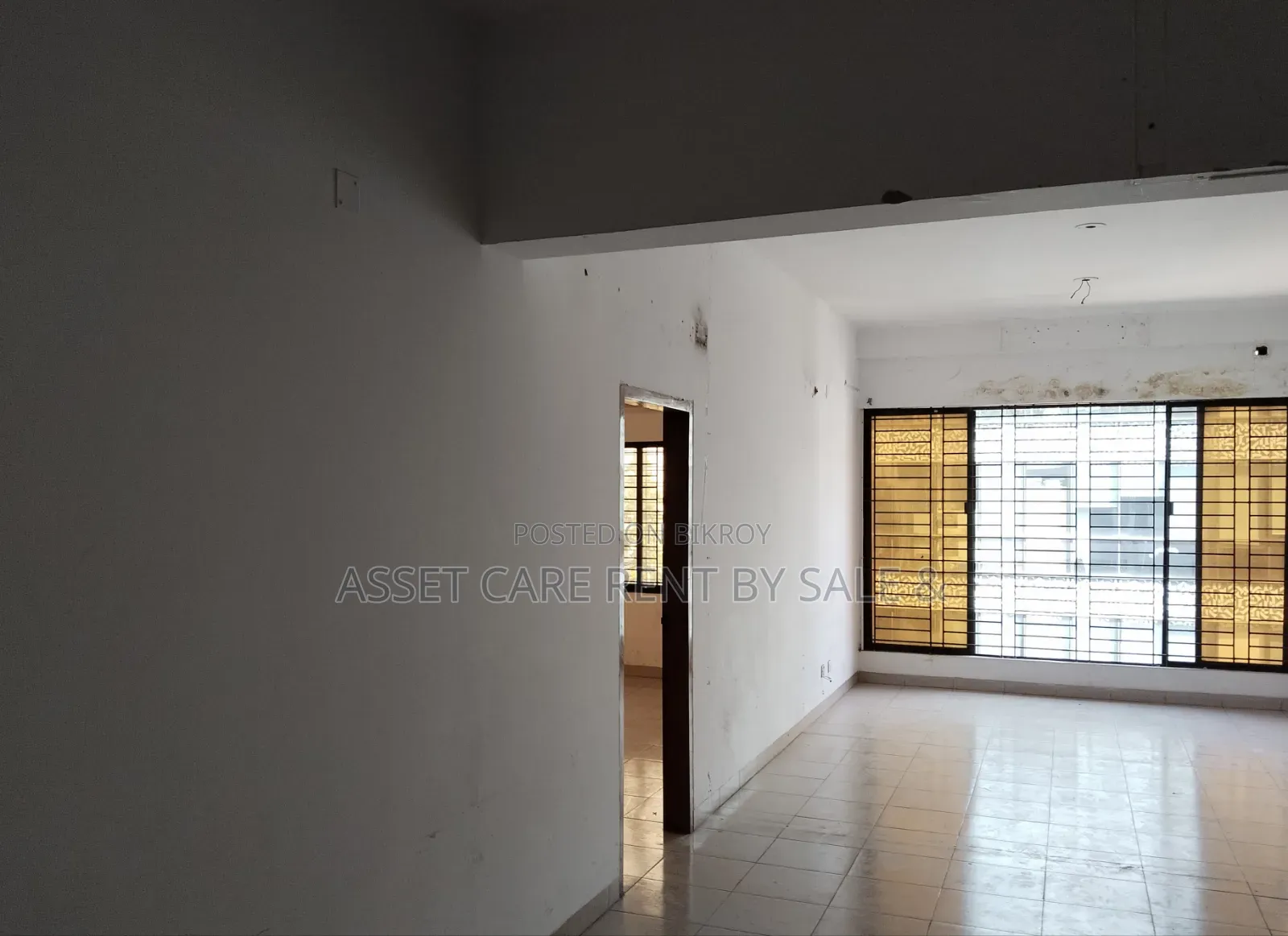 2500 SQF Office Space Rent @ Gulshan 2 in Gulshan