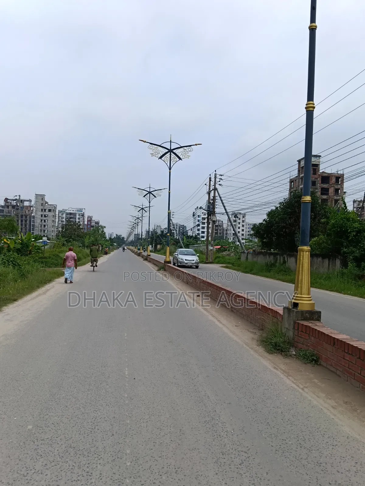 Block-N, South Face 4+4=8 Katha Plot Sale in Basundhara