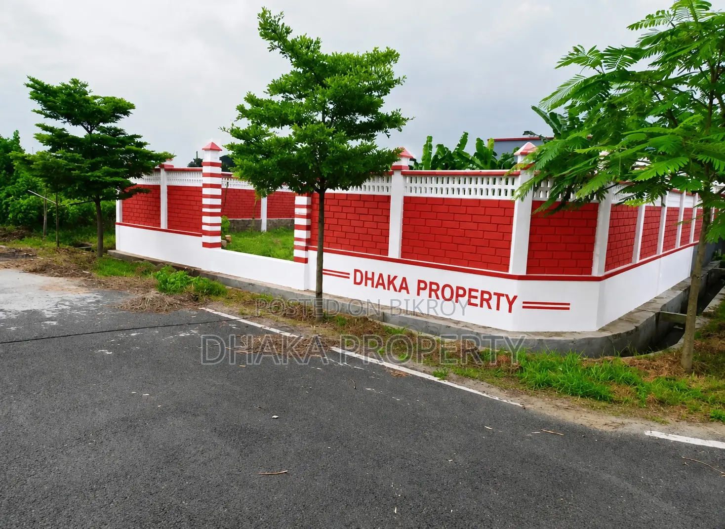 Nearby 300ft 3 Katha East at Sector-2 in Purbachal