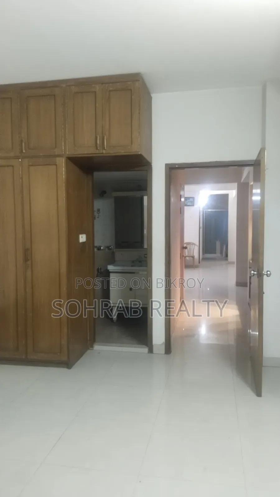 4bdrm Apartment in Sohrab Realty, Uttara for Sale in Uttara