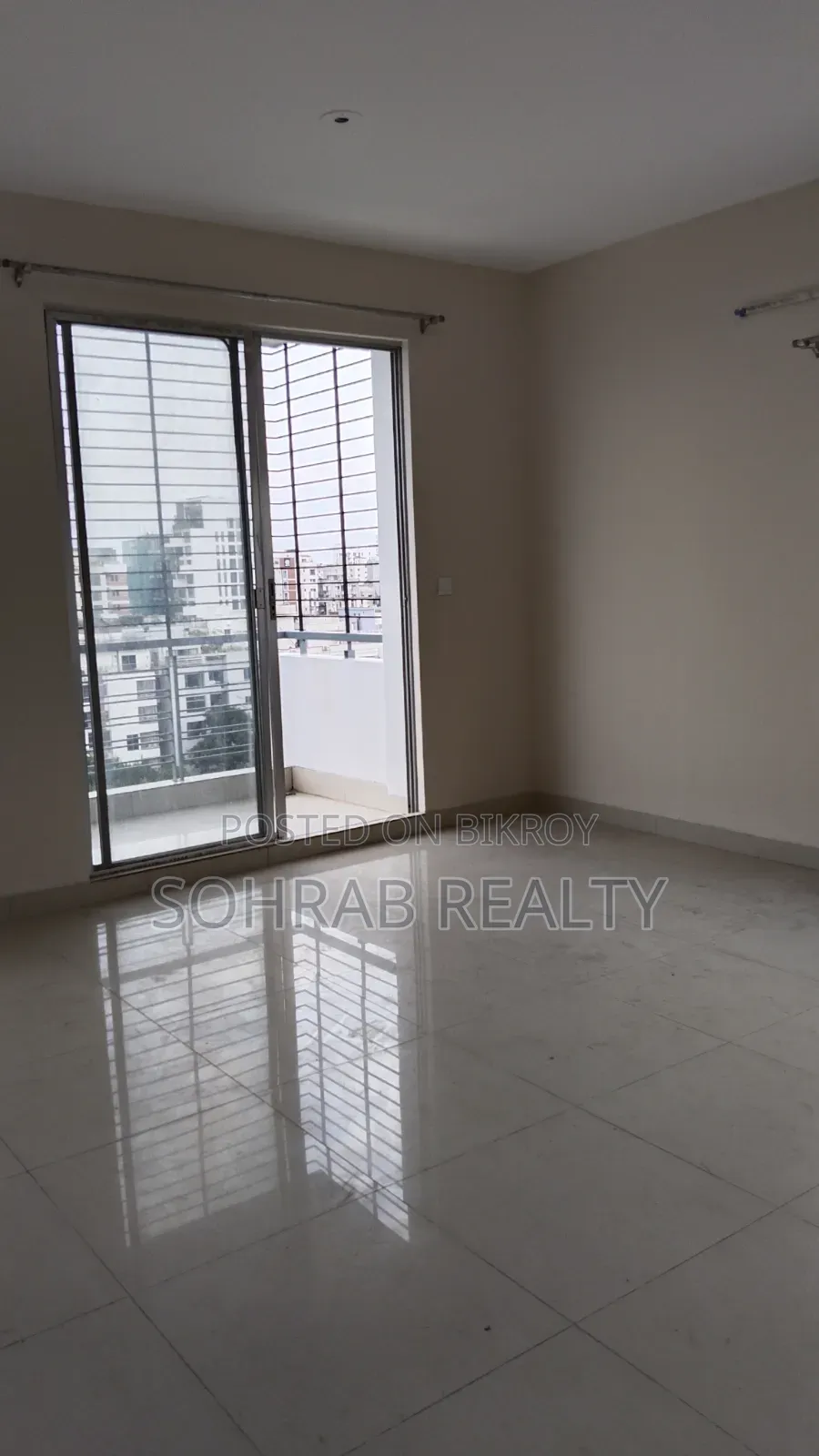 4bdrm Apartment in Sohrab Realty, Uttara for Sale in Uttara