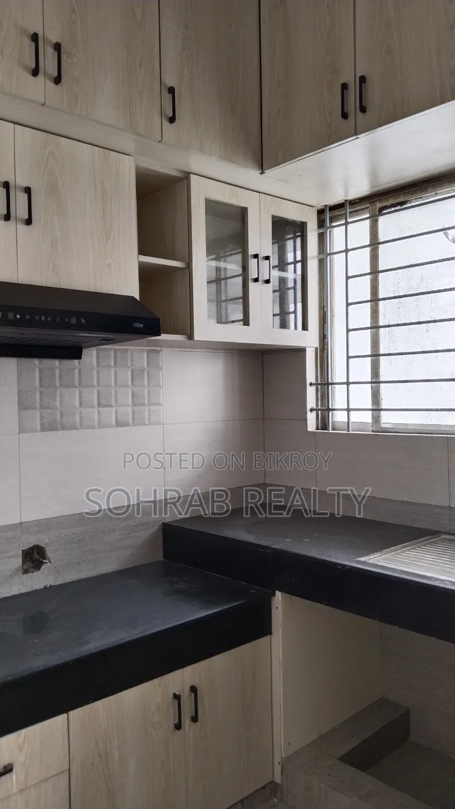 4bdrm Apartment in Sohrab Realty, Uttara for Sale in Uttara
