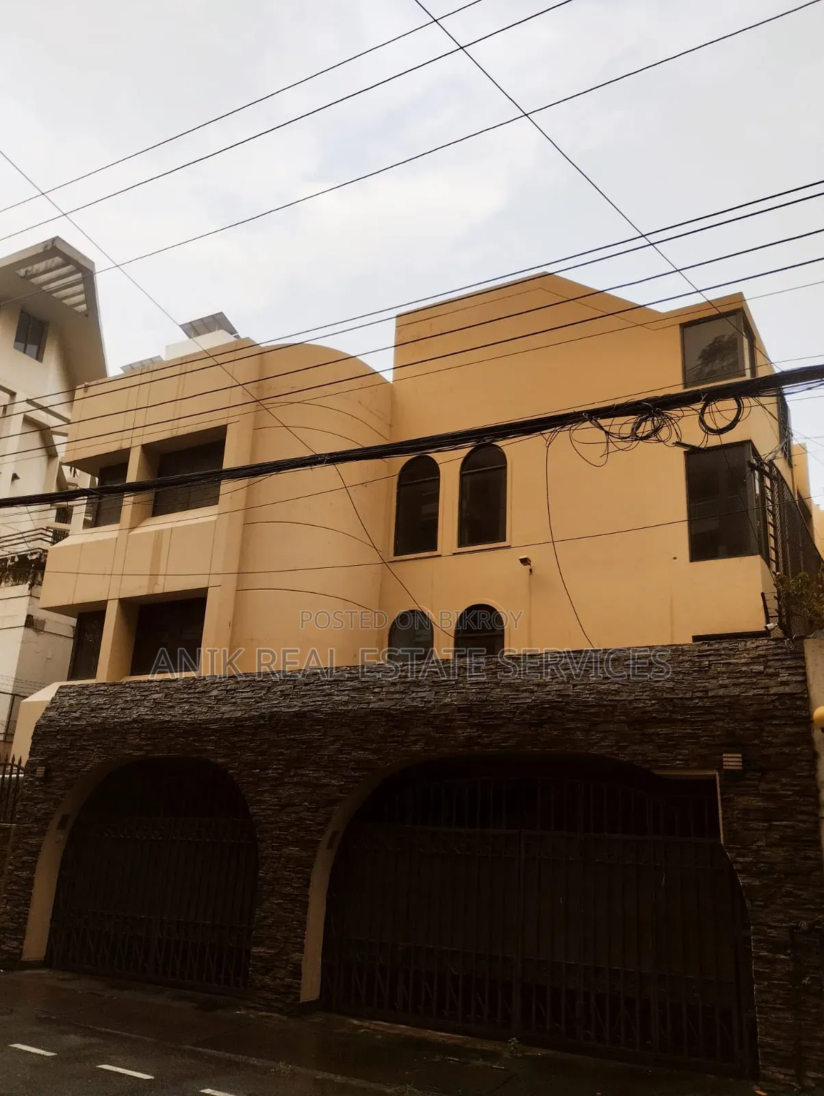 6bdrm House in Anik Real Estate, Baridhara for Rent in Baridhara