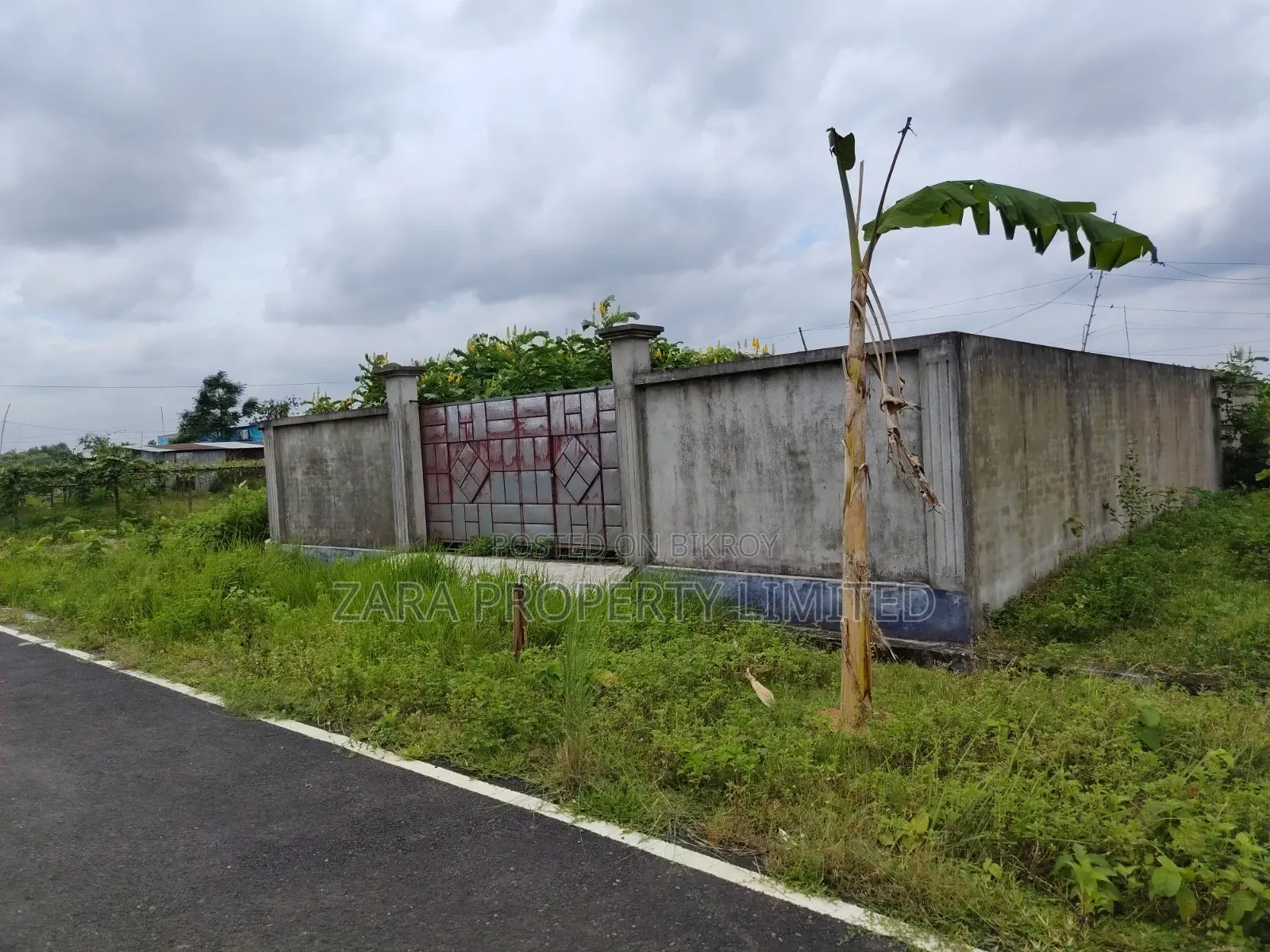 দক্ষিণ পূর্ব কর্নার ৩ কাঠা ১৫ নং সেক্টরে in Purbachal