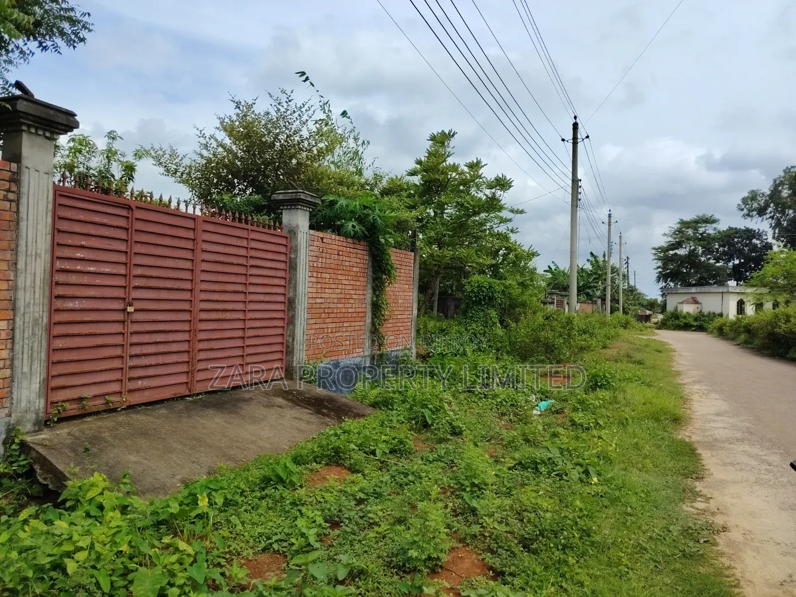৩ কাঠা প্লট ২৬ নং সেক্টরে in Purbachal