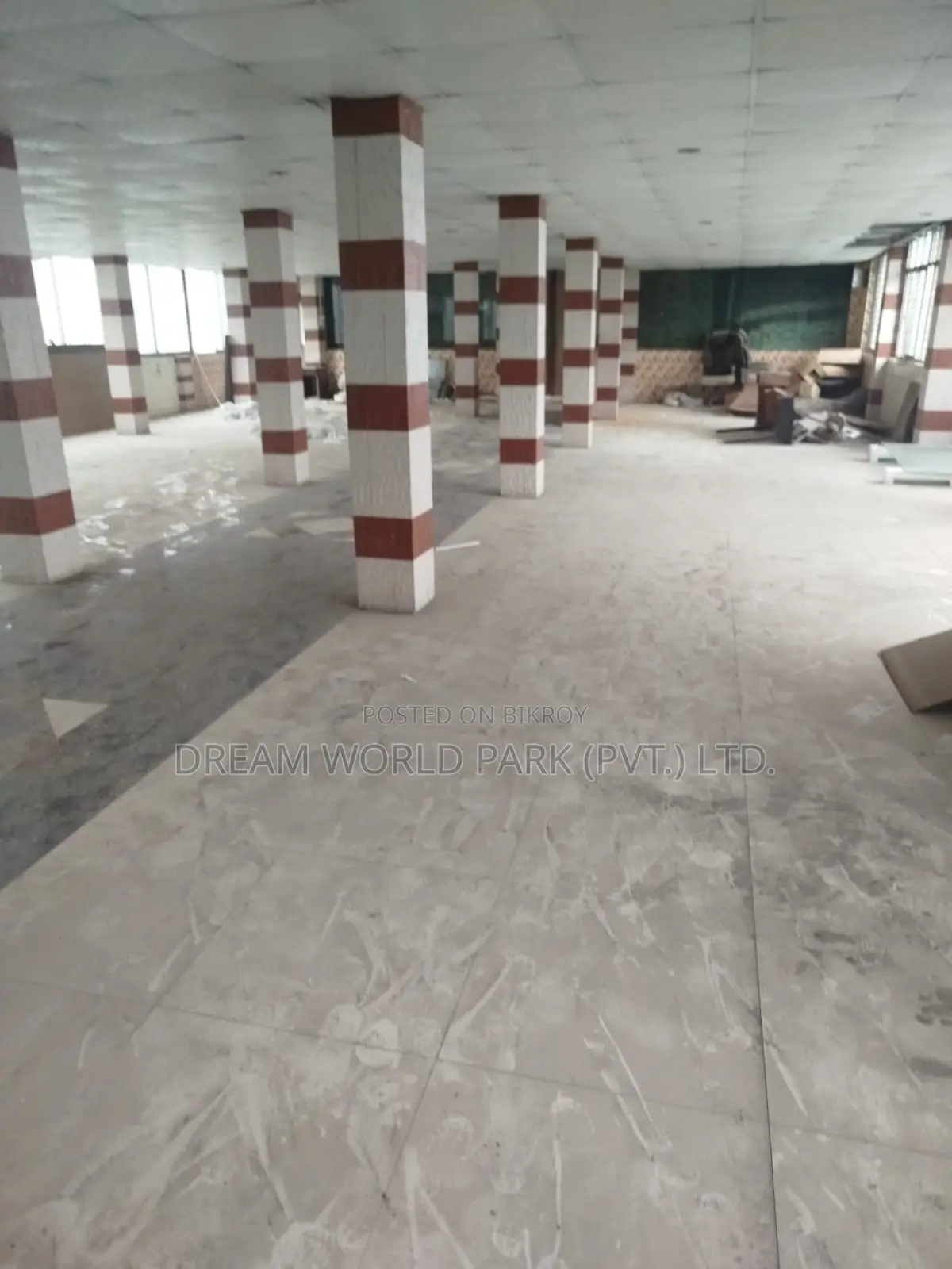 3000 sq ft Commercial Space for Rent on the 6th Floor in Zigatola Main Road in Jhigatola