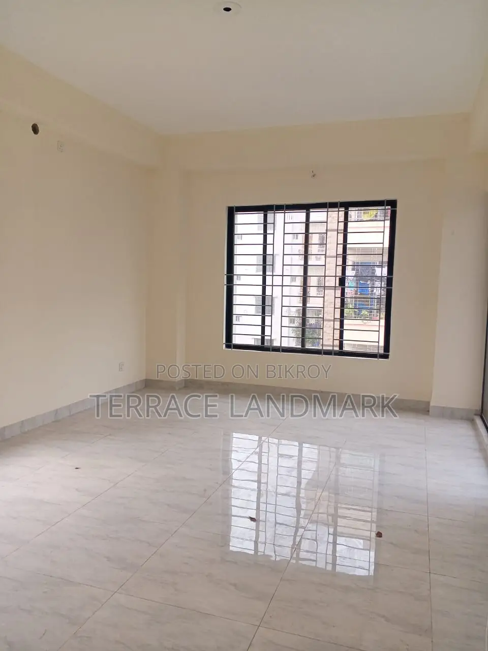 4 Bedroom Apartment in Bashundhara for Sale in Basundhara