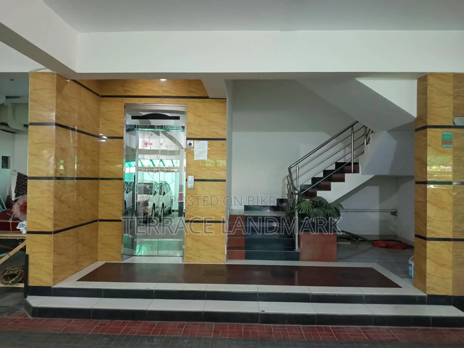 Big House for Sale in I Block Bashundhara in Basundhara