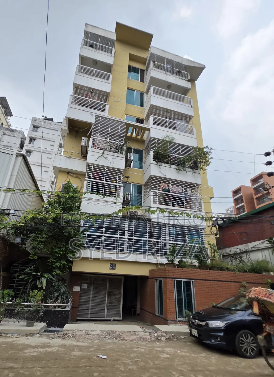 3bdrm Apartment in Residential, Baridhara for Sale in Baridhara