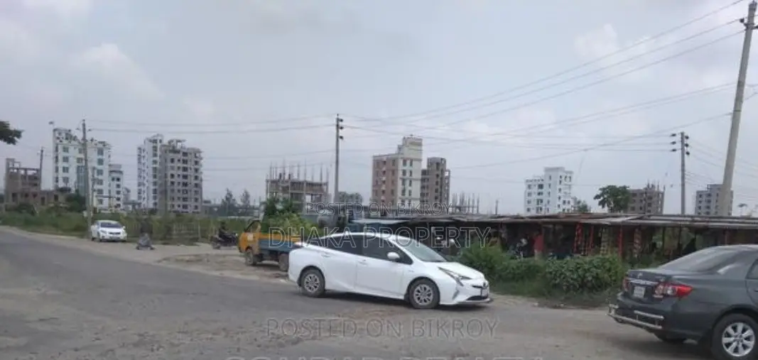 Metro Station 3 Katha Lake West at Sector-17/K in Uttara