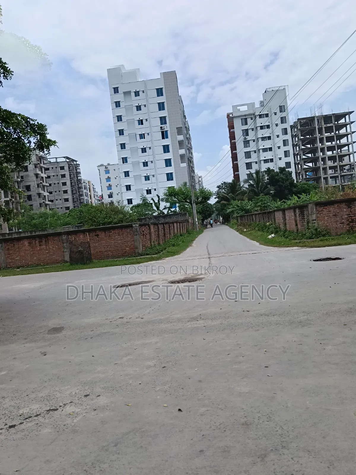 Block-K, South Facing 5 Katha Plot for Sale in Basundhara