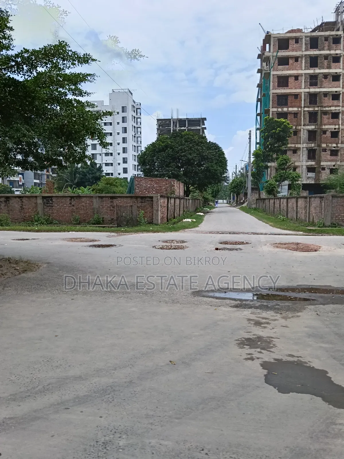 Block-K, South Facing 5 Katha Plot for Sale in Basundhara