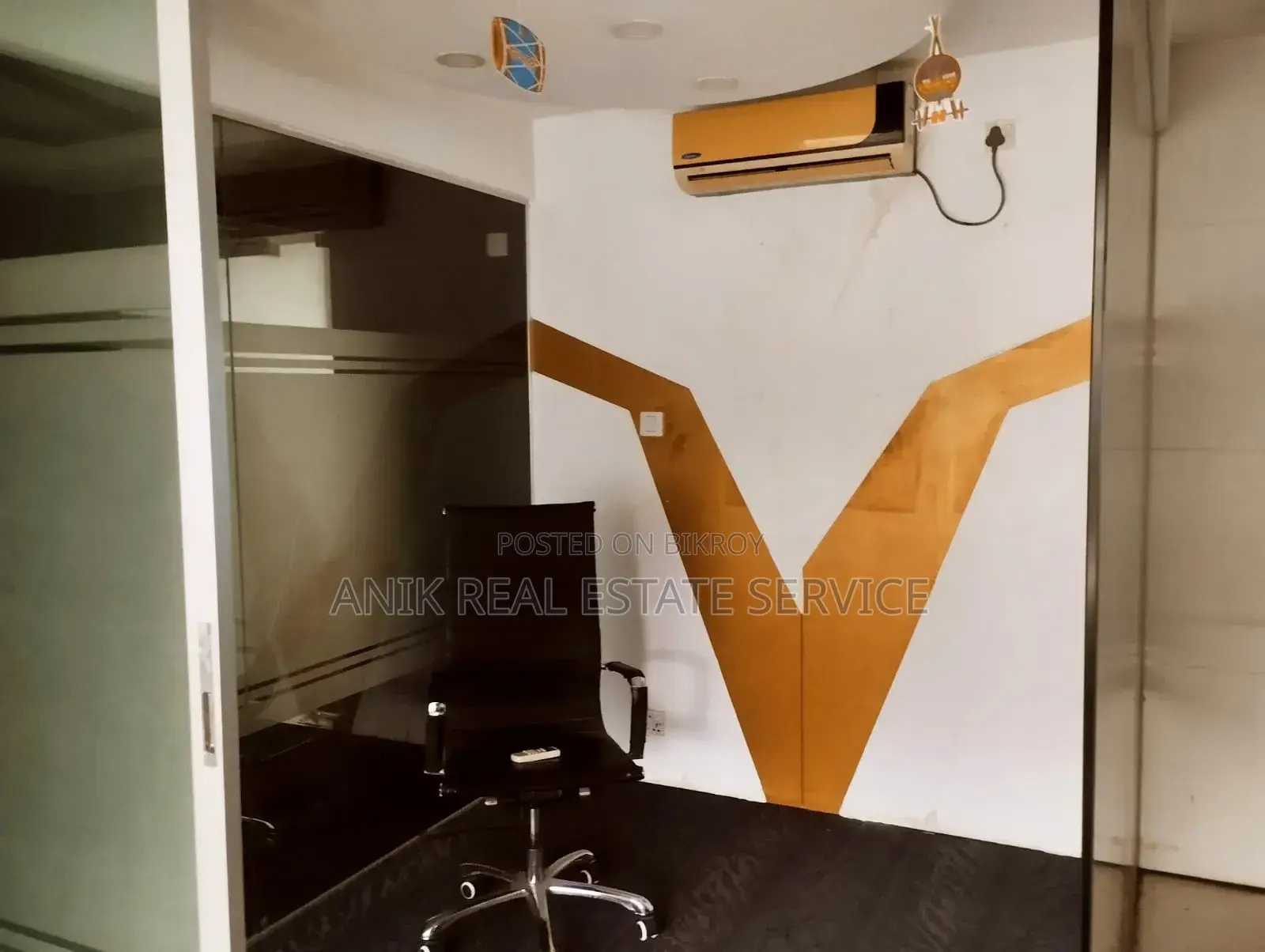 Commercial 2400 SQ FT Office Space For Rent in Banani in Banani