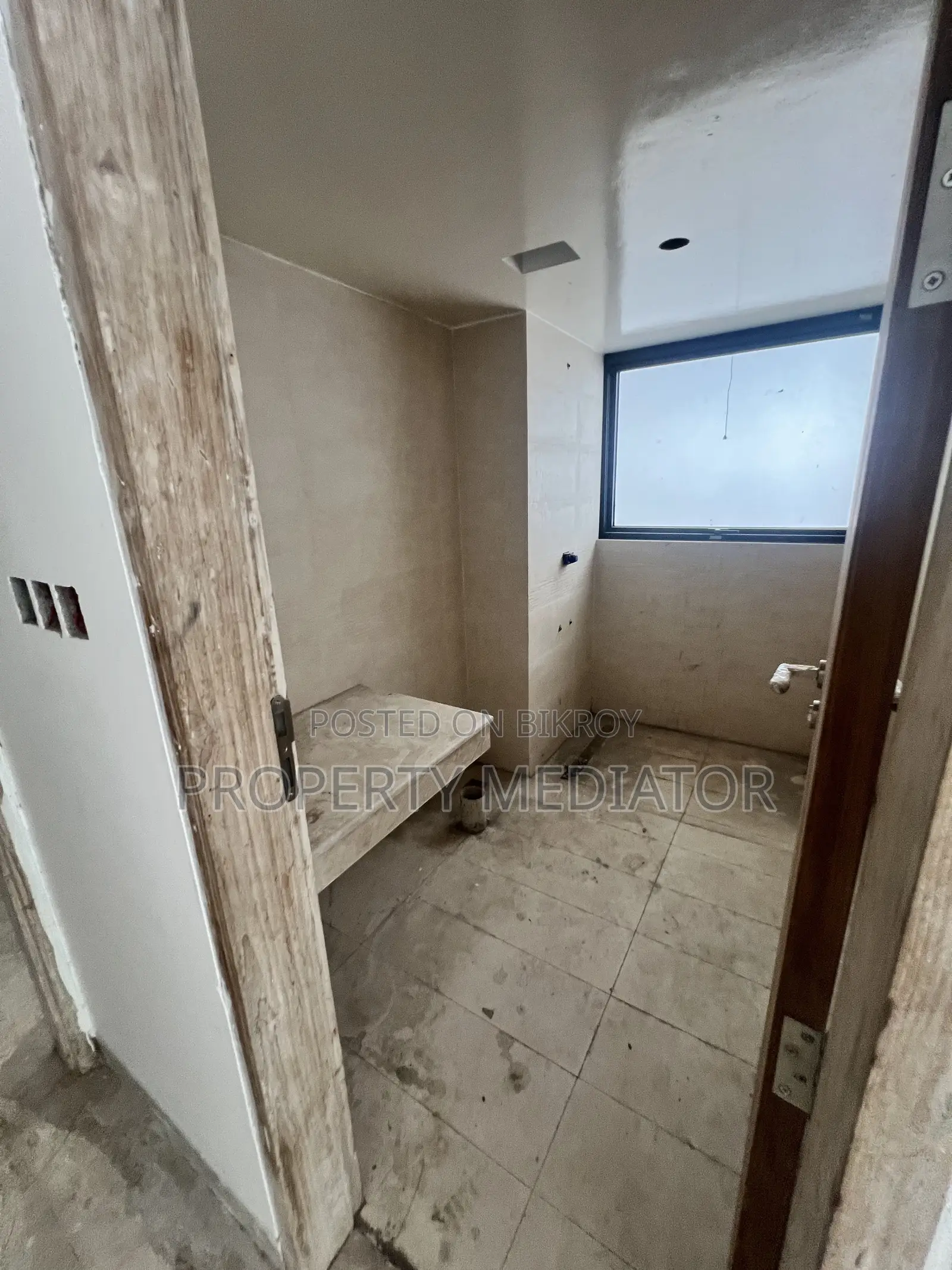4-Bedroom Apartment in Gulshan for sale in Gulshan