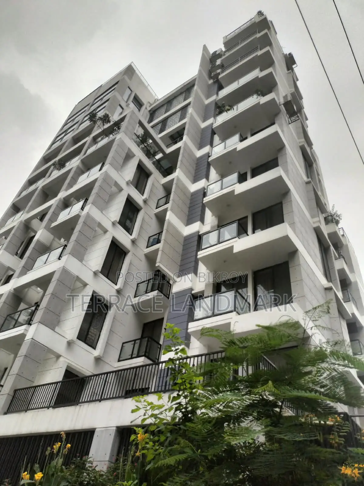 4-Bedroom Apartment in Basundhara for Sale in Basundhara