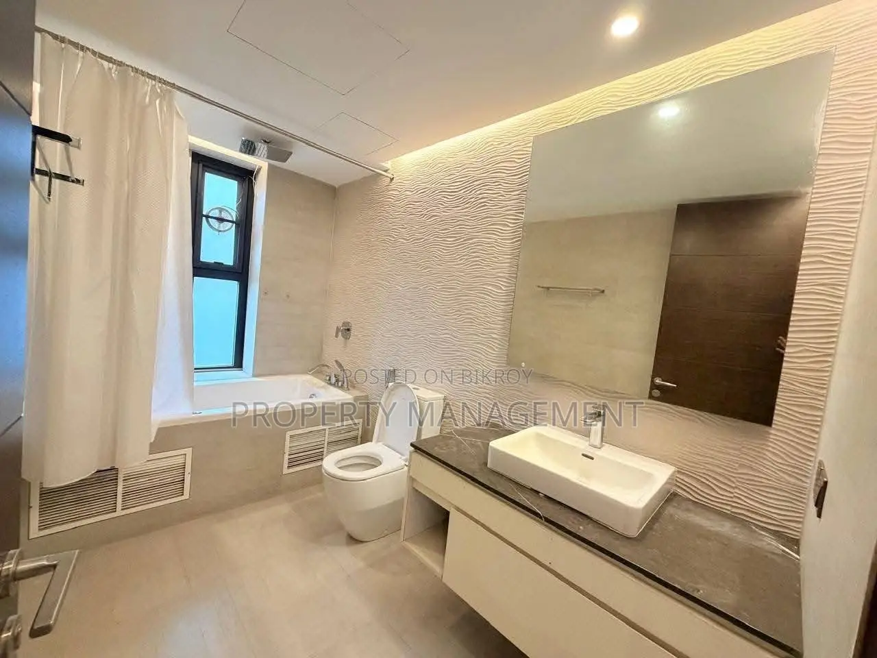 Furnished 3 Bedroom Apartment in Shanta, Gulshan for Rent in Gulshan
