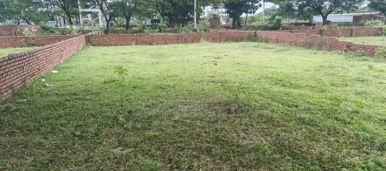 L Block, 5 Katha Plot for Sale in Bashundhara, Baridhara. in Basundhara