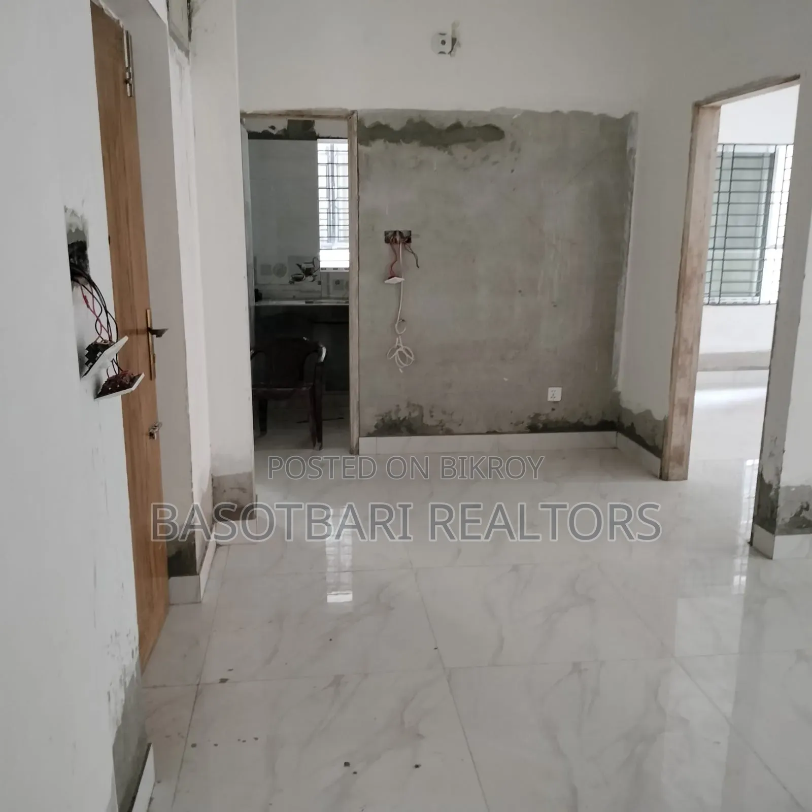 4 Bedroom Apartment in Banasree for Sale in Banasree