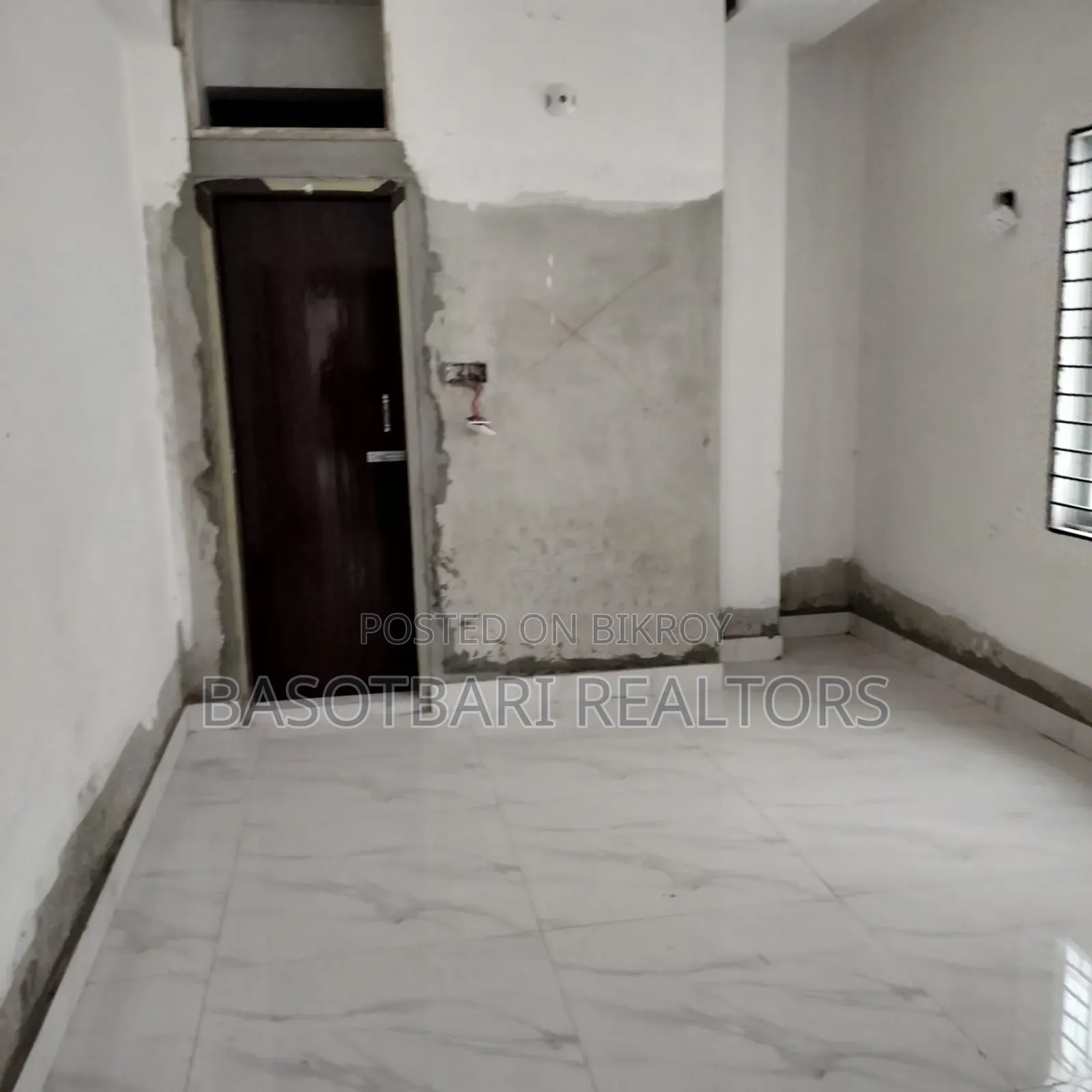 4 Bedroom Apartment in Banasree for Sale in Banasree
