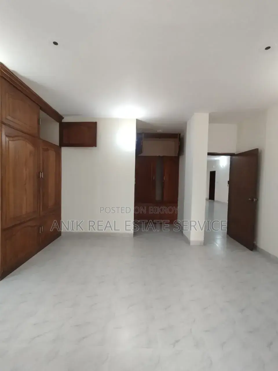 4-Bedroom Apartment in Anik Real Estate, Gulshan for Rent in Gulshan