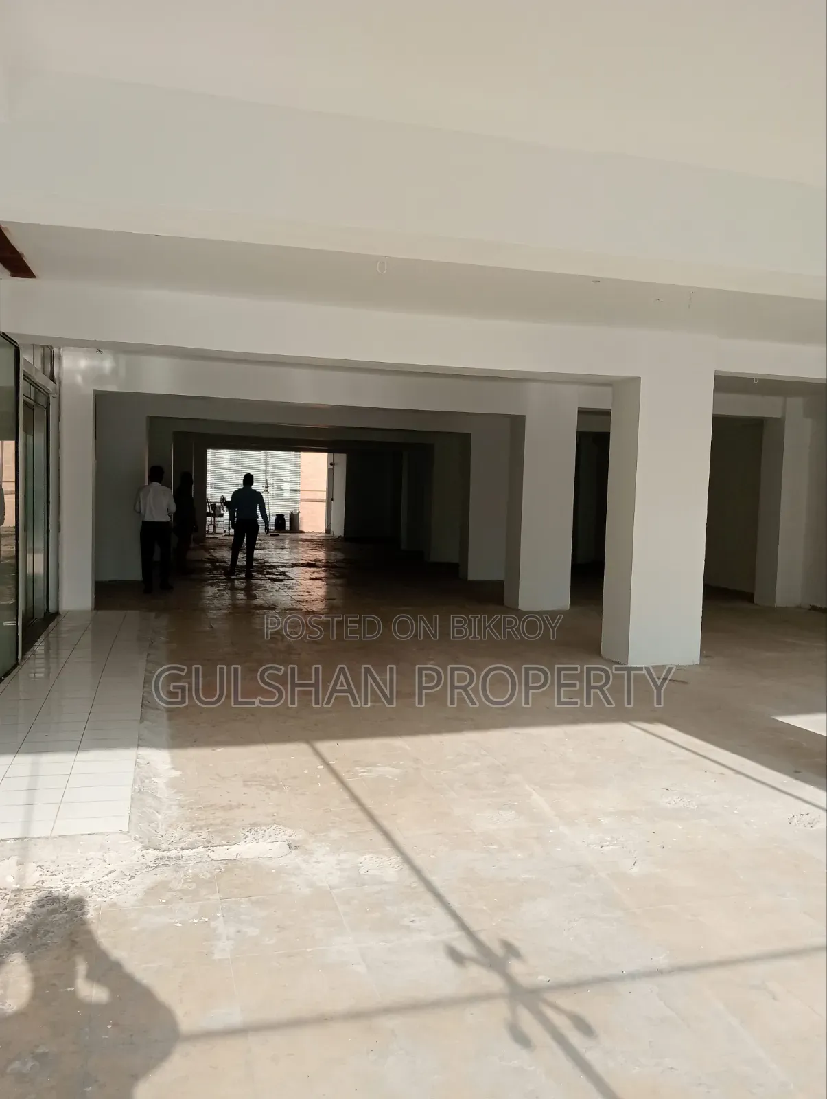 Open Space for Rent Juice Bar, Snake Shop , Atm,and Cafe in Gulshan