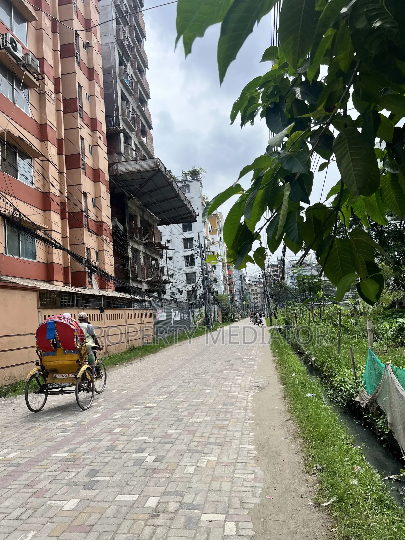 3-Bedroom Apartment in Bashundhara for Sale in Basundhara