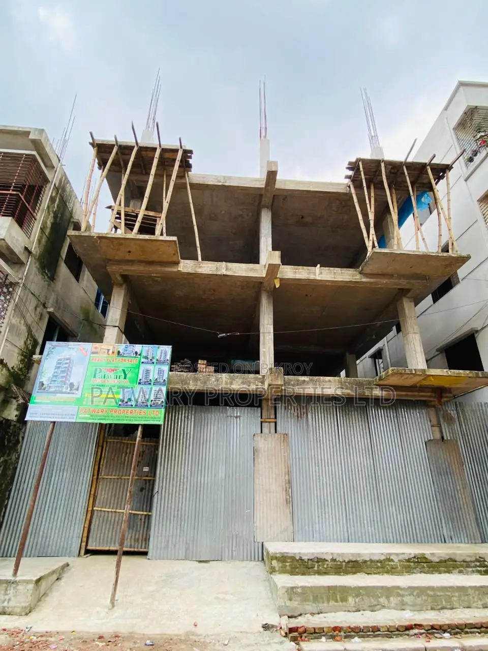 2 Bedroom Apartment in Howlader Bhavan, Mirpur for Sale in Mirpur