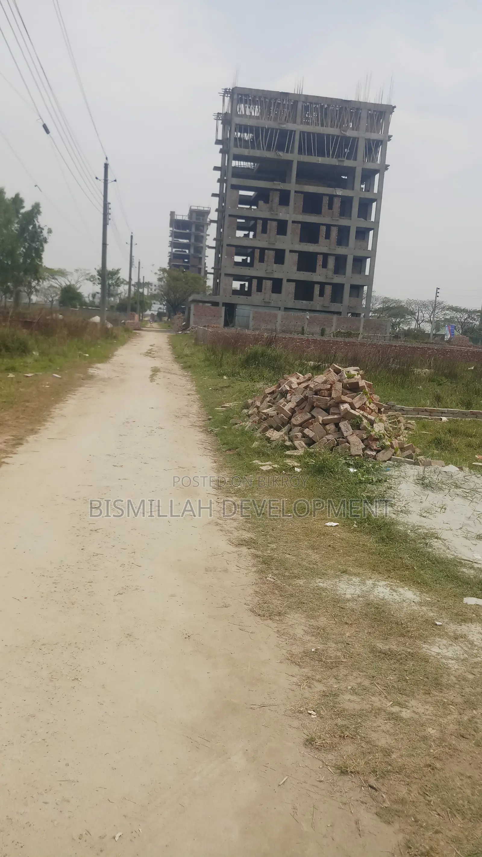 Land Sale I-Block South Face at Bashundhara R/A in Basundhara