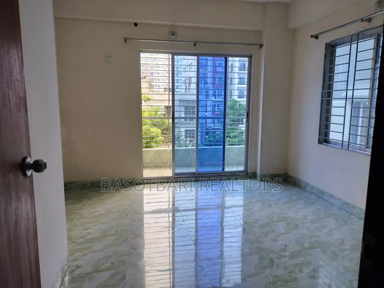 3-Bedroom Apartment in Aftab Nagar for Sale in Aftab Nagar