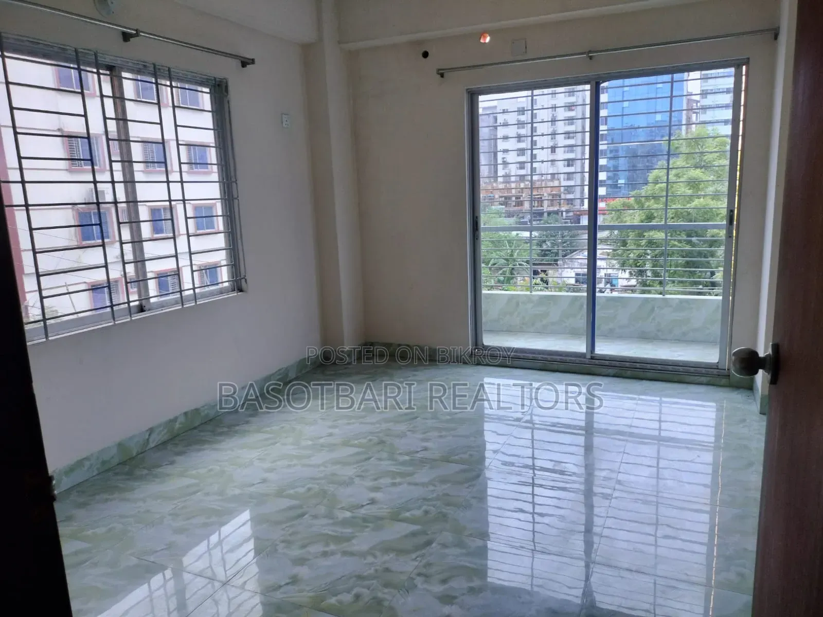 3-Bedroom Apartment in Aftab Nagar for Sale in Aftab Nagar