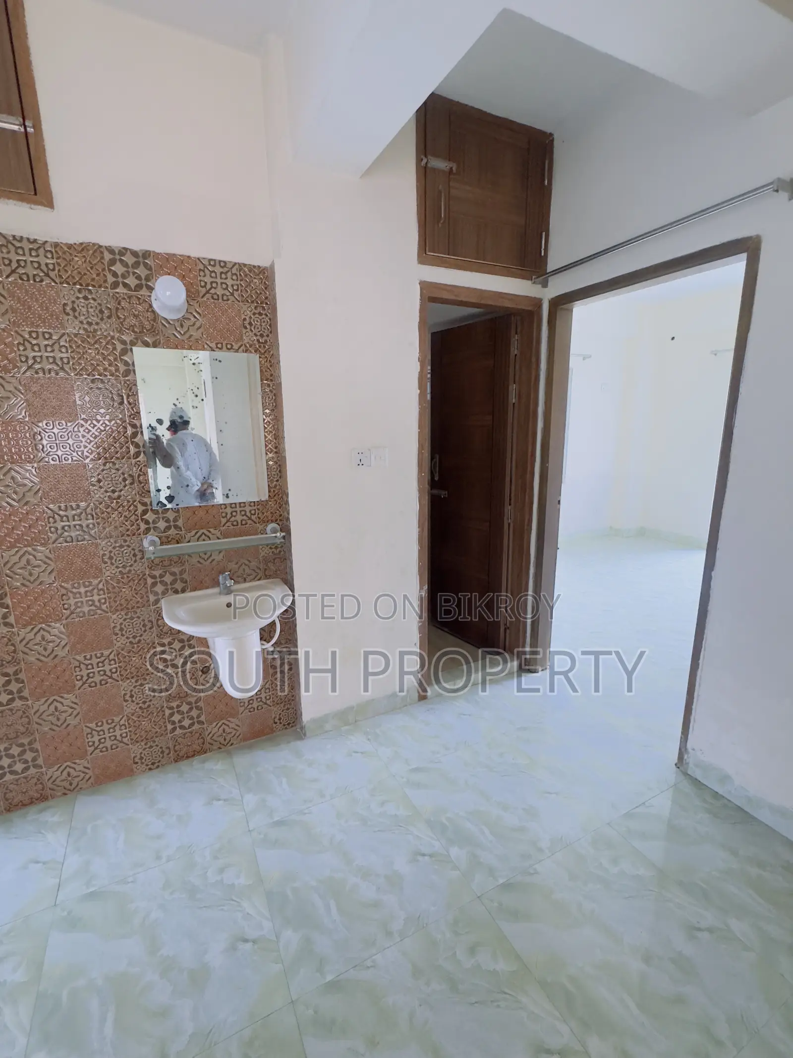 3bdrm Apartment in Aftab Nagar for Sale in Aftab Nagar