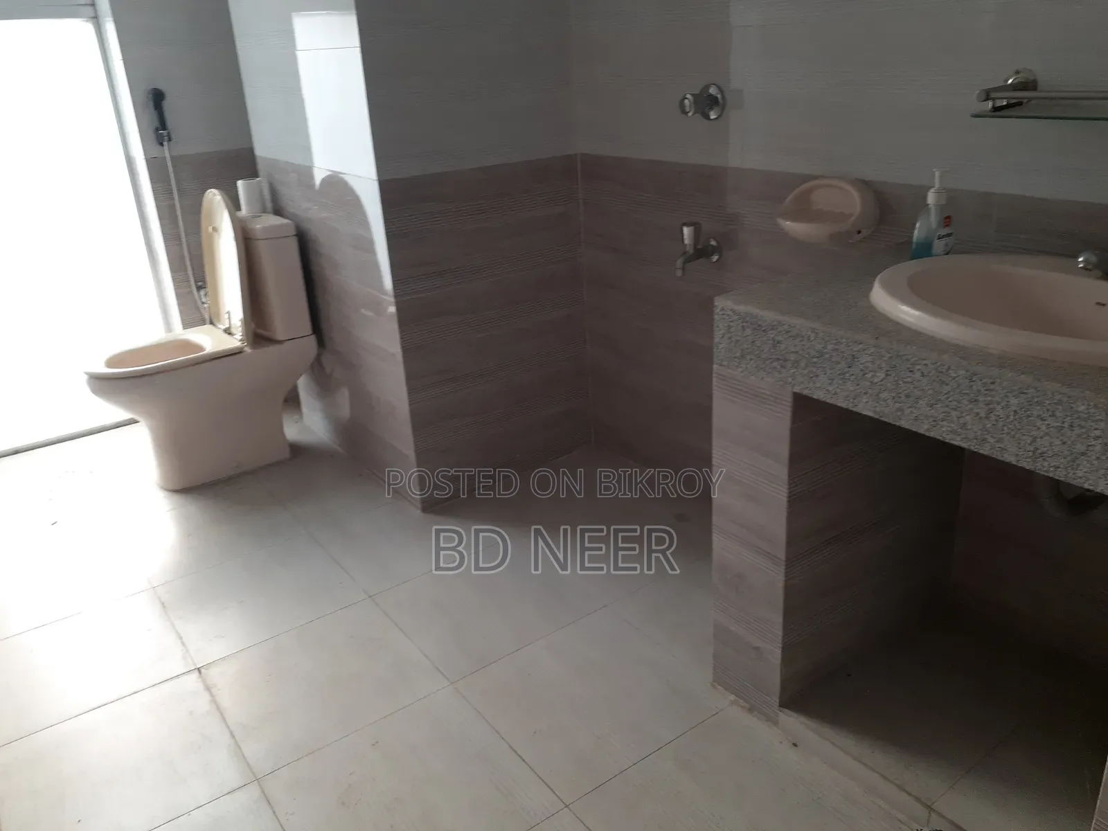 Fully Commercial Open Space Available for Rent in Gulshan in Gulshan
